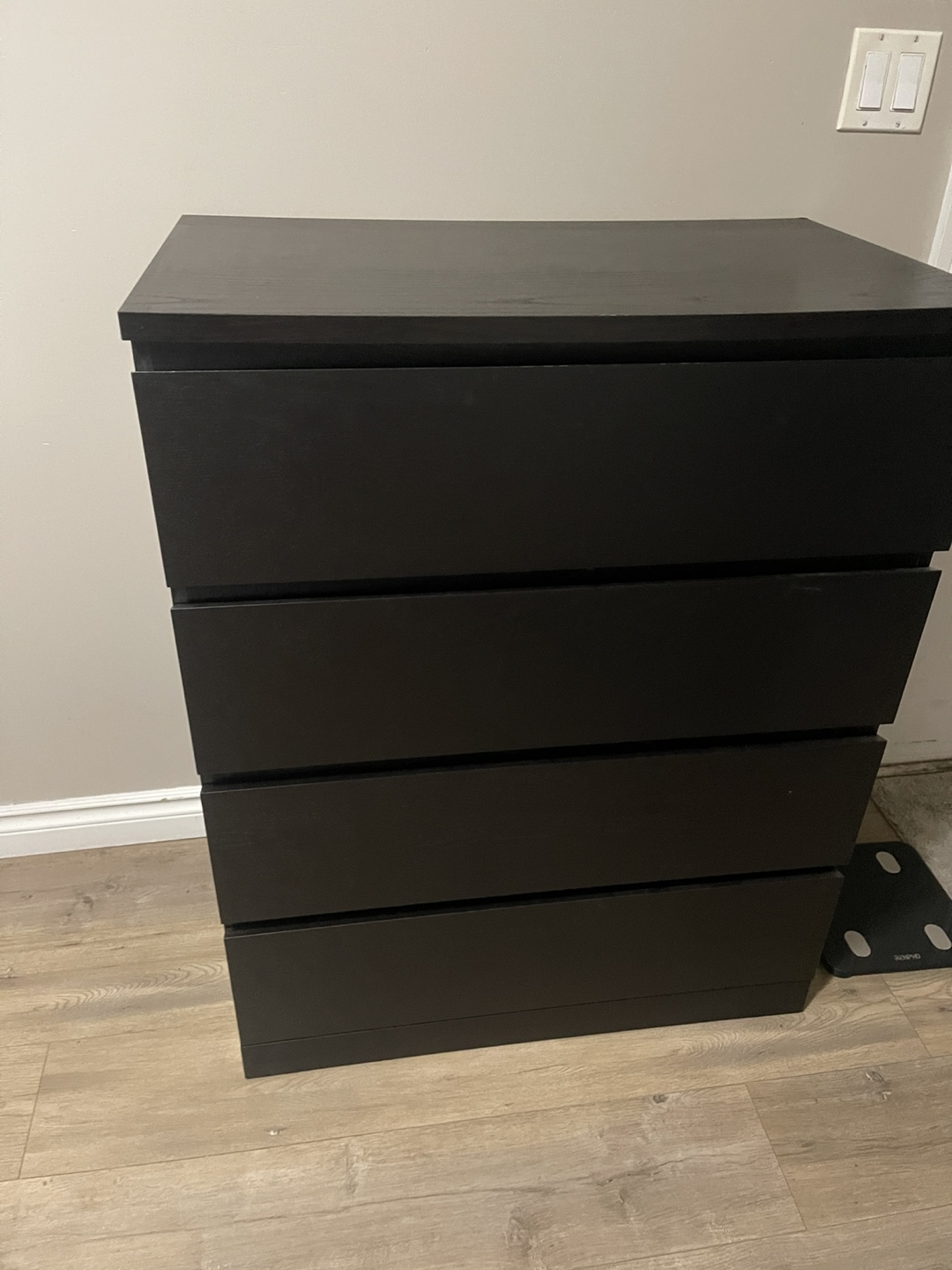 IKEA MALM 4-Drawer Dresser - photo 2