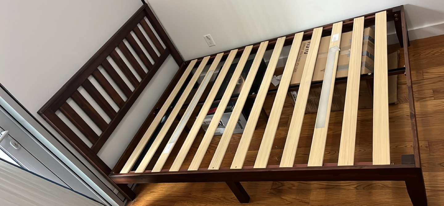 Full Size Platform Bed Frame - solid wood - photo 2