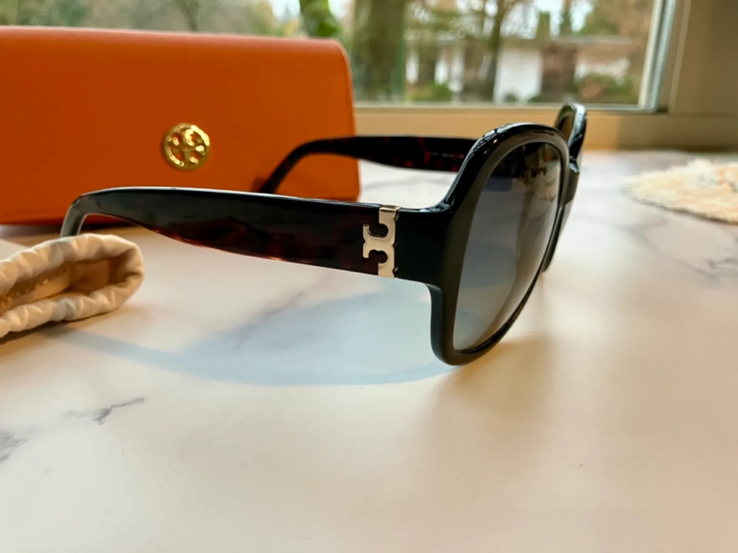 Tory Burch Women’s Sunglasses with Case image indicator(2)