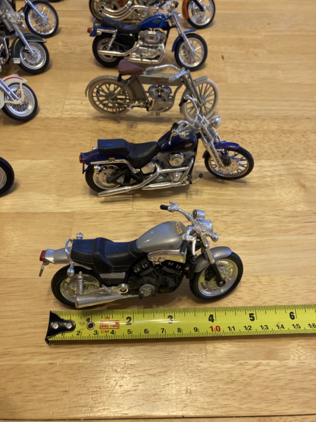 1:18 Scale Motorcycle Collection - photo 2