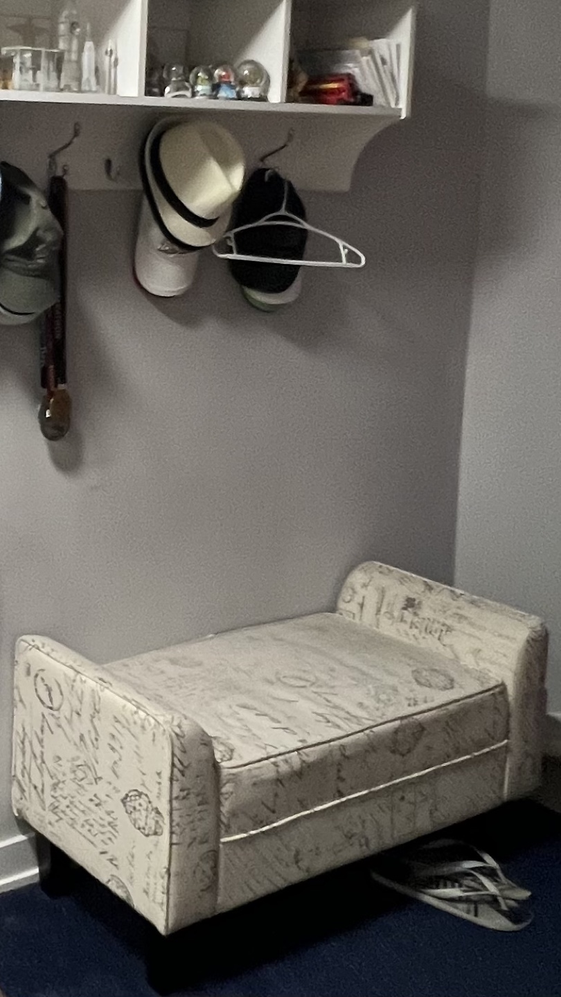 White Fabric Ottoman Bench - photo 3