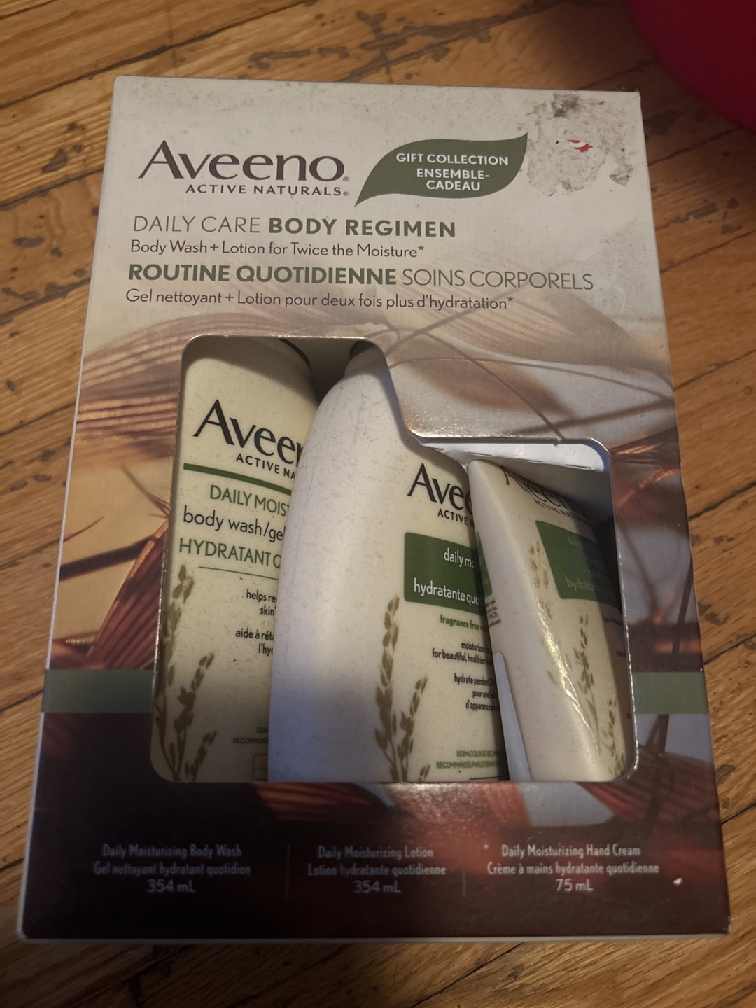 Aveeno Daily Care Body Regimen Gift Set