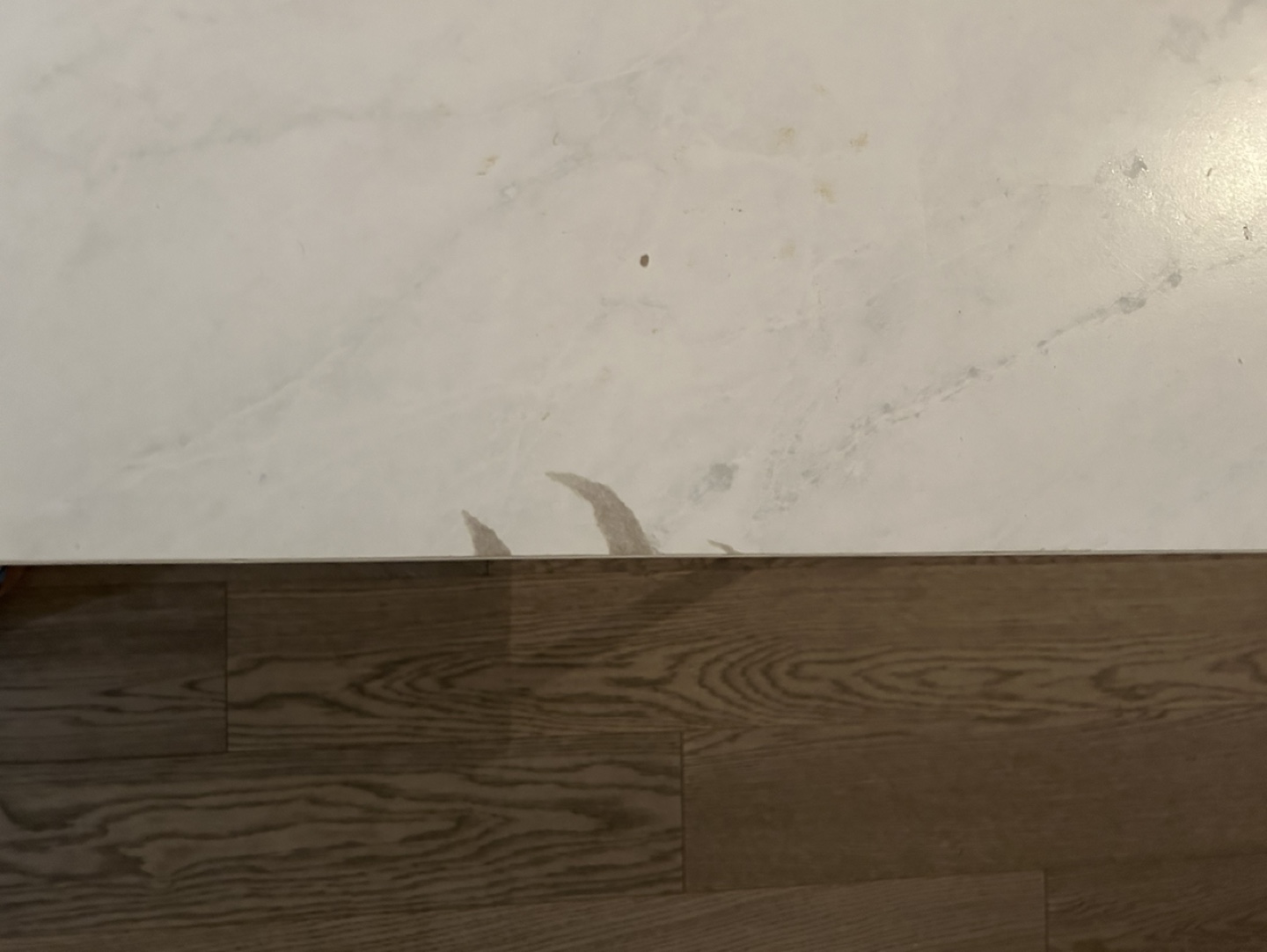 White Marble Coffee Table with Gold Legs - photo 3