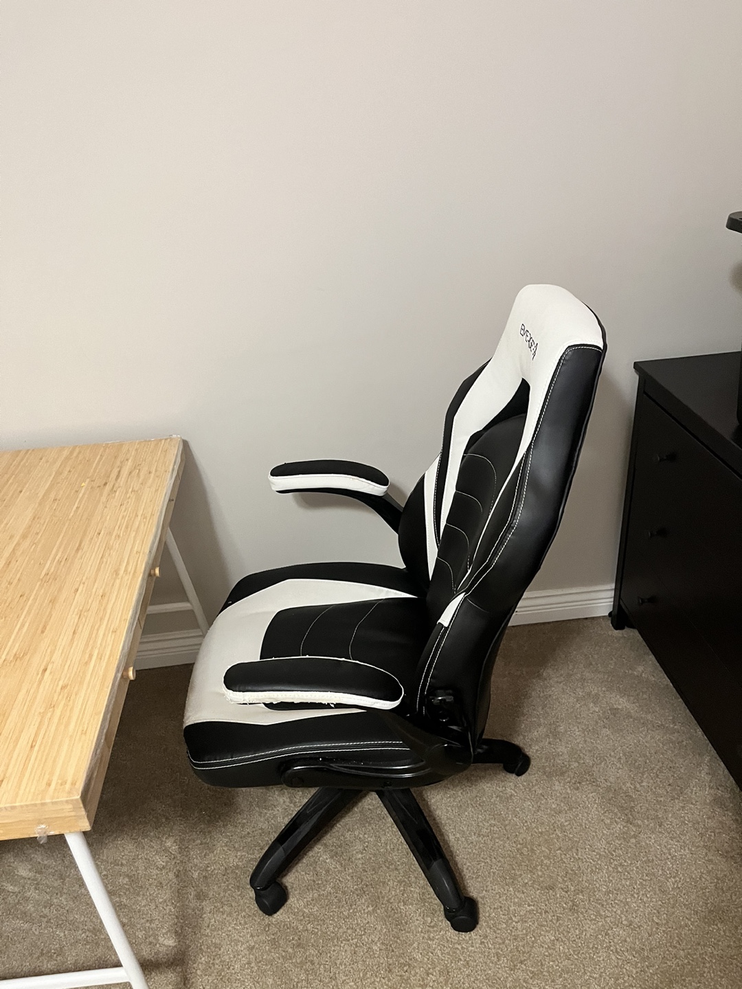 Emerge Gaming Chair - Black and White - photo 4