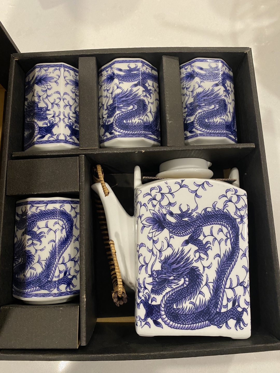 Japanese Ceramic Tea Cup & Tea Pot Set (Dragon) - photo 2