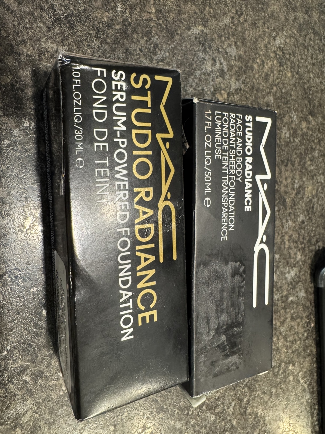 MAC Studio Radiance Serum-Powered Foundation - N63 & W9