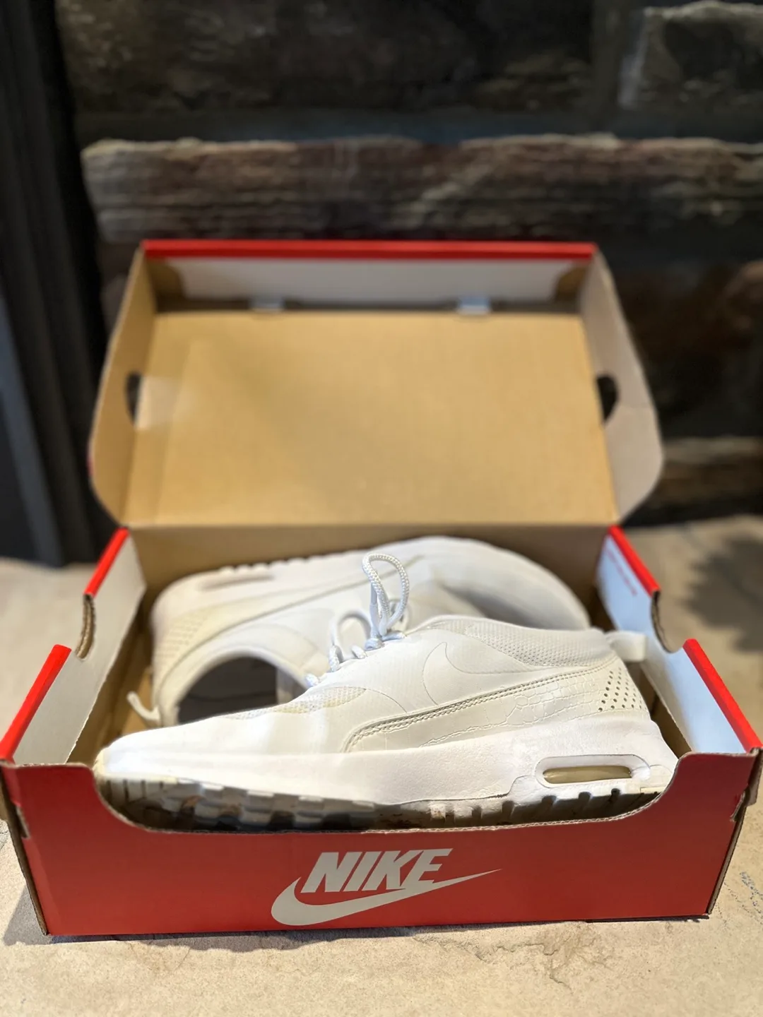 Nike Air Max Thea Women's Running Shoes image indicator(2)