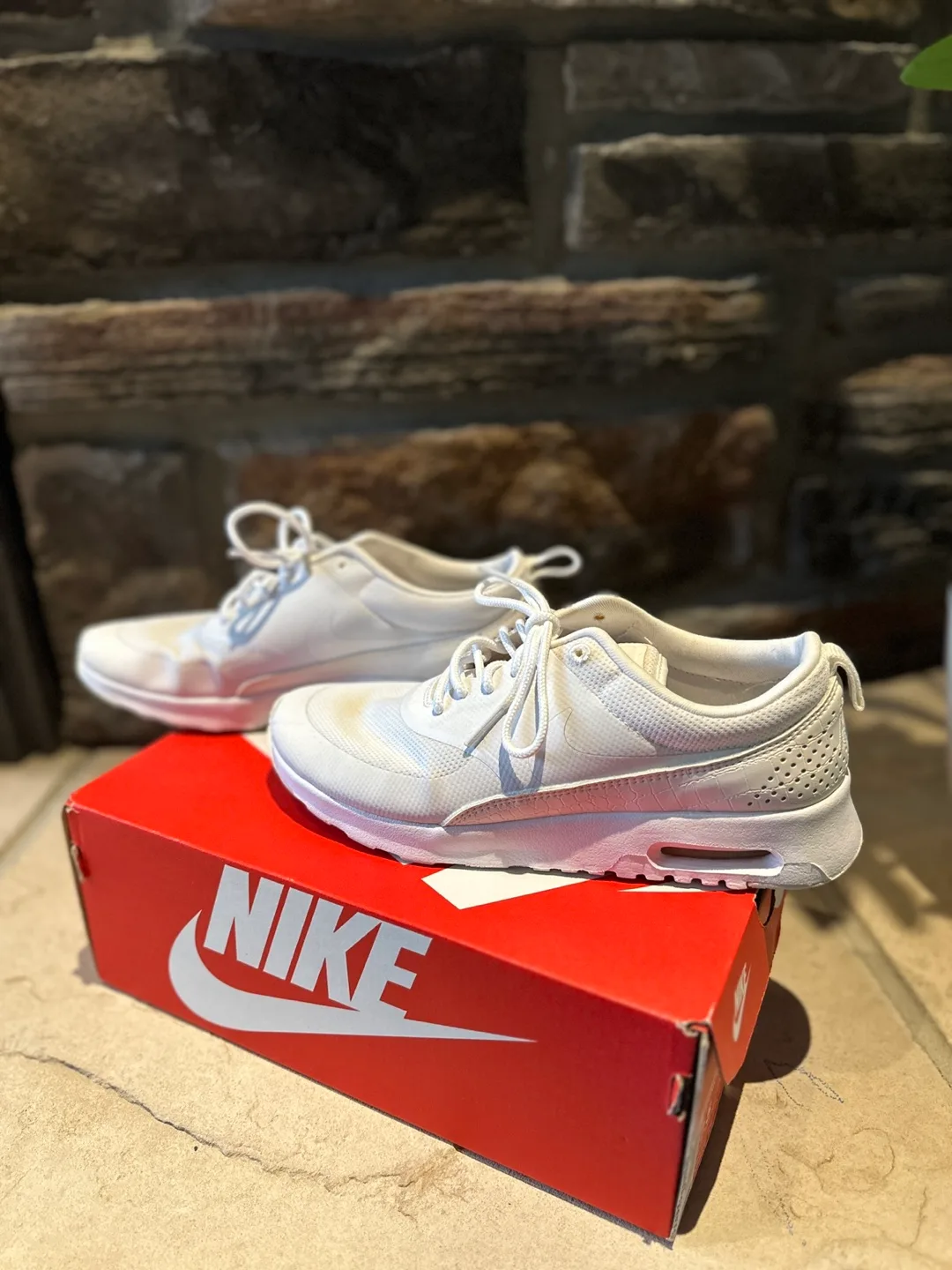 Nike Air Max Thea Women's Running Shoes image indicator(3)