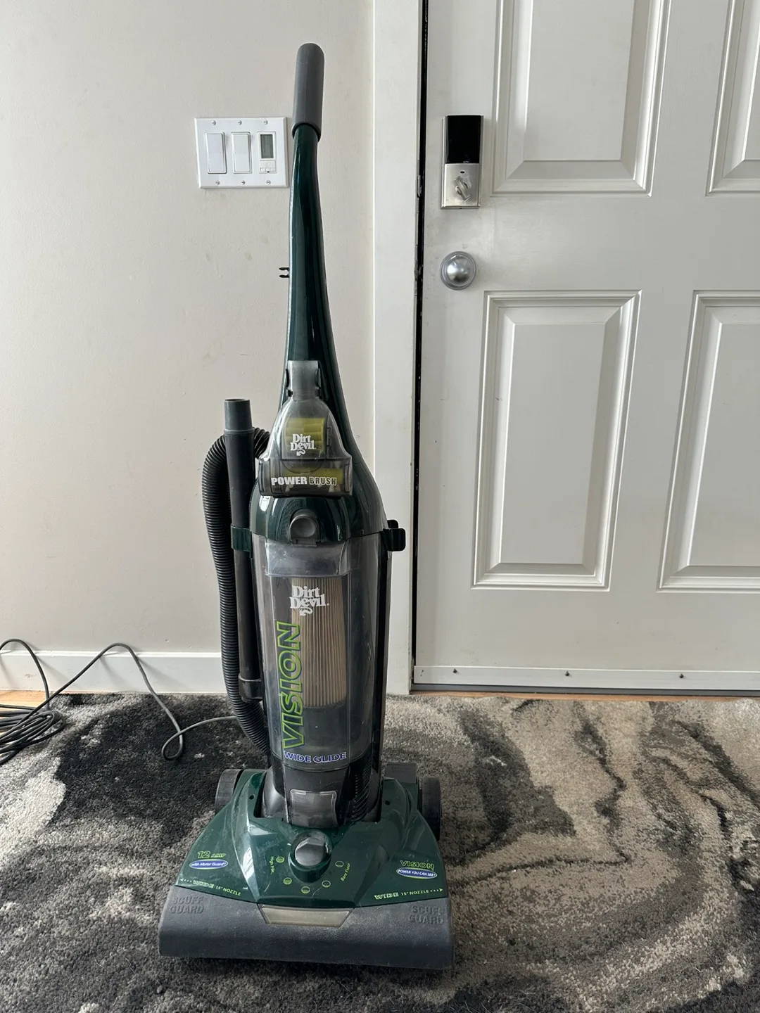 Dirt Devil Vacuum thumbnail