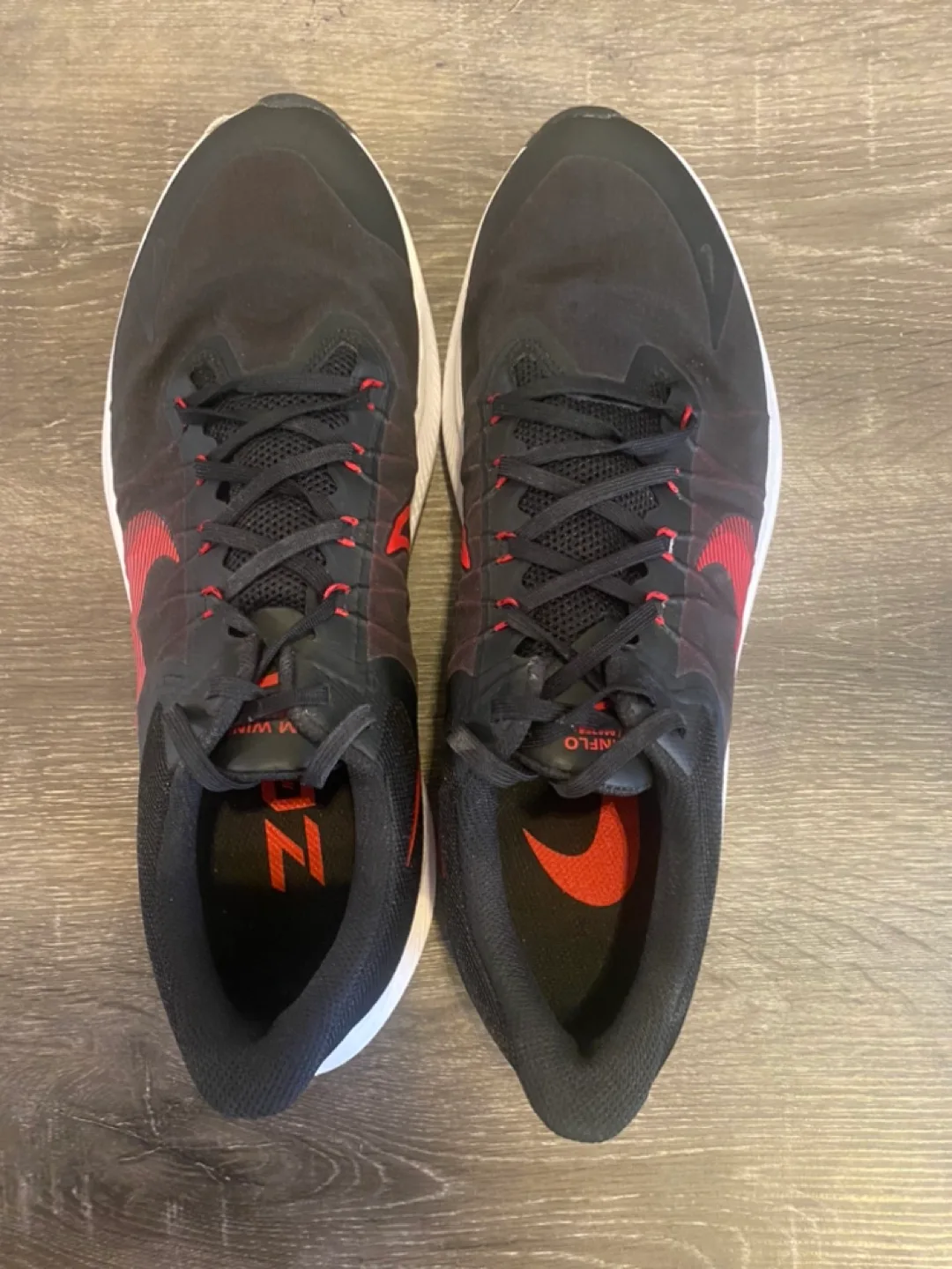 4 Pairs of Shoes image indicator(8)