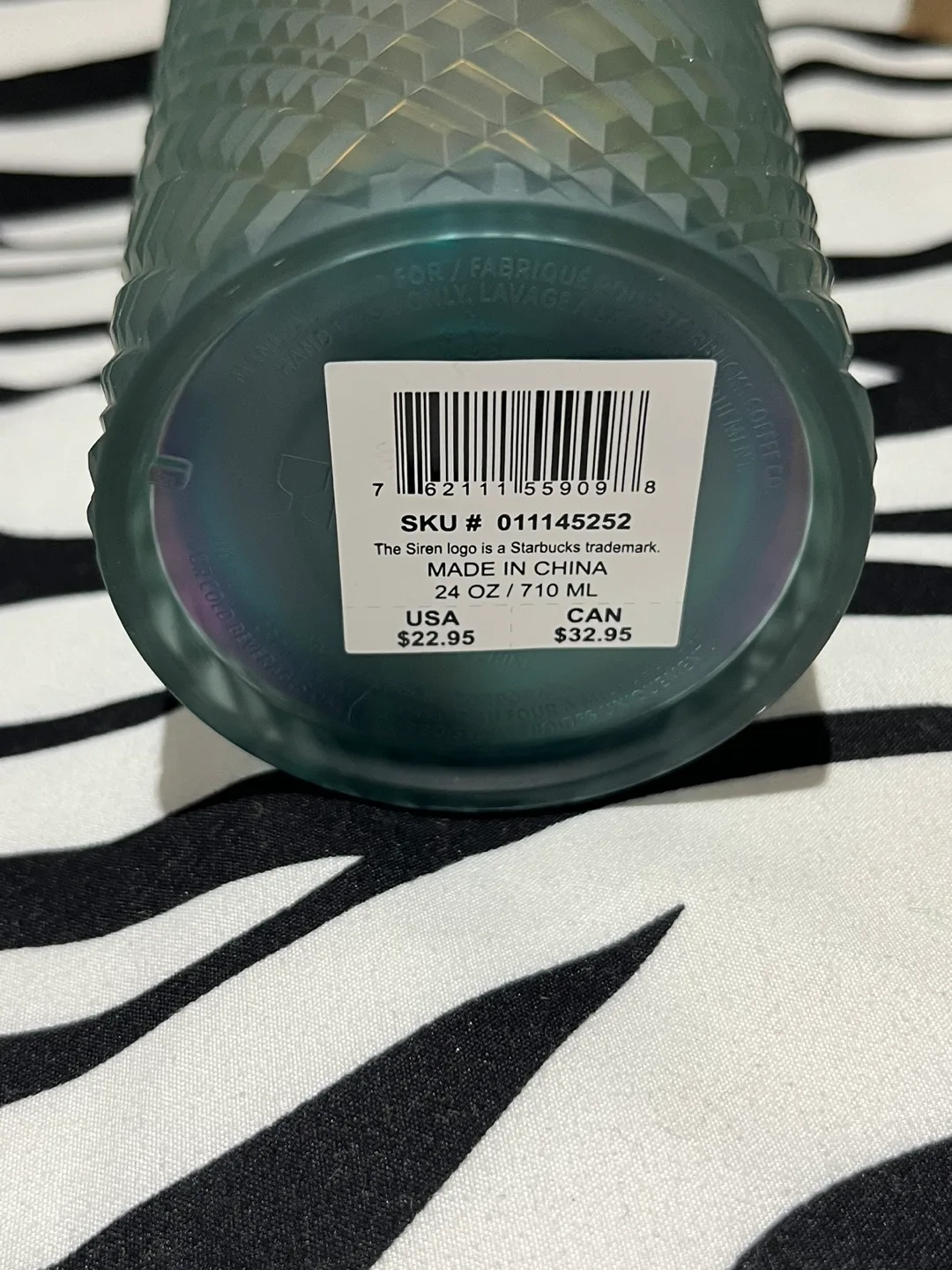 Large Green Starbucks Cold Cup image indicator(3)