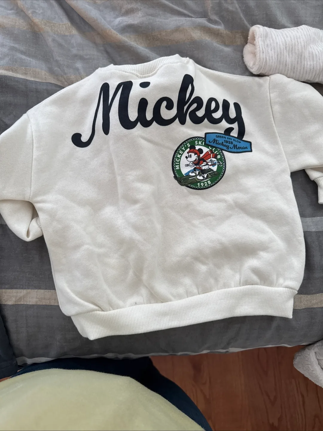Zara Mickey Mouse Sweatshirt and Cargo Pants Set image indicator(3)