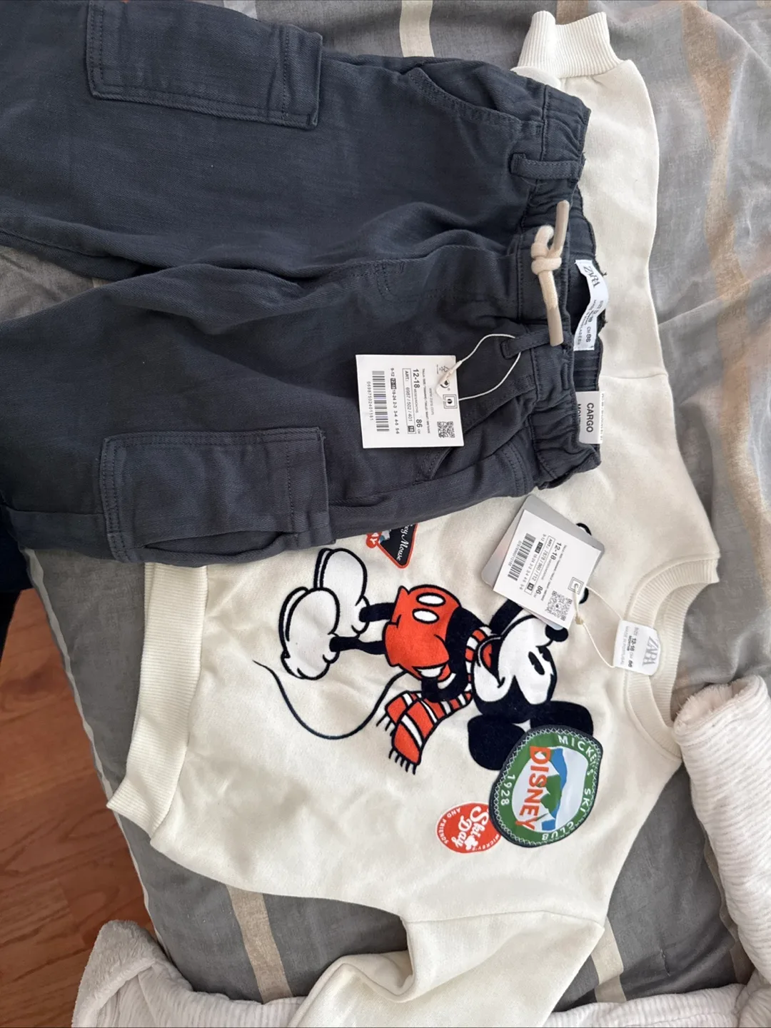 Zara Mickey Mouse Sweatshirt and Cargo Pants Set thumbnail