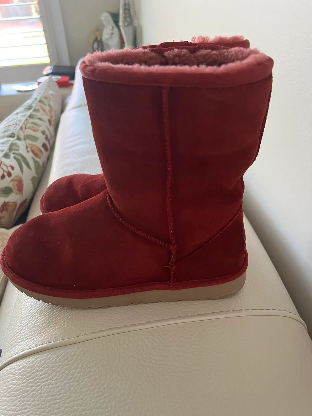 Koolaburra by UGG Women's Boots image indicator(2)