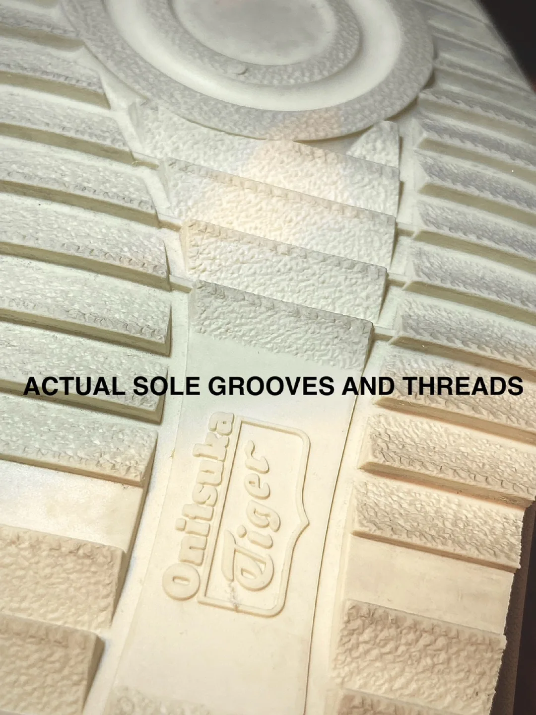 SALE❗️$200 OFF ❗️Onitsuka Tiger Mexico 66 Deluxe image indicator(9)