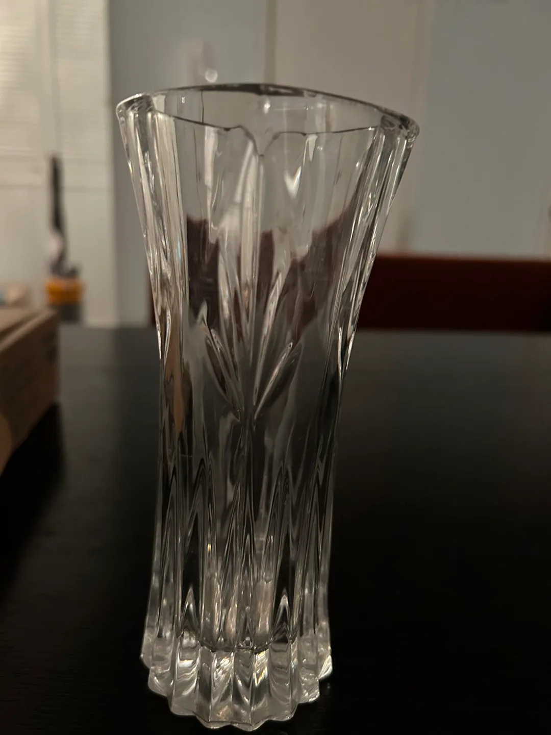 Crystal Glass Vase in perfect condition image indicator(2)