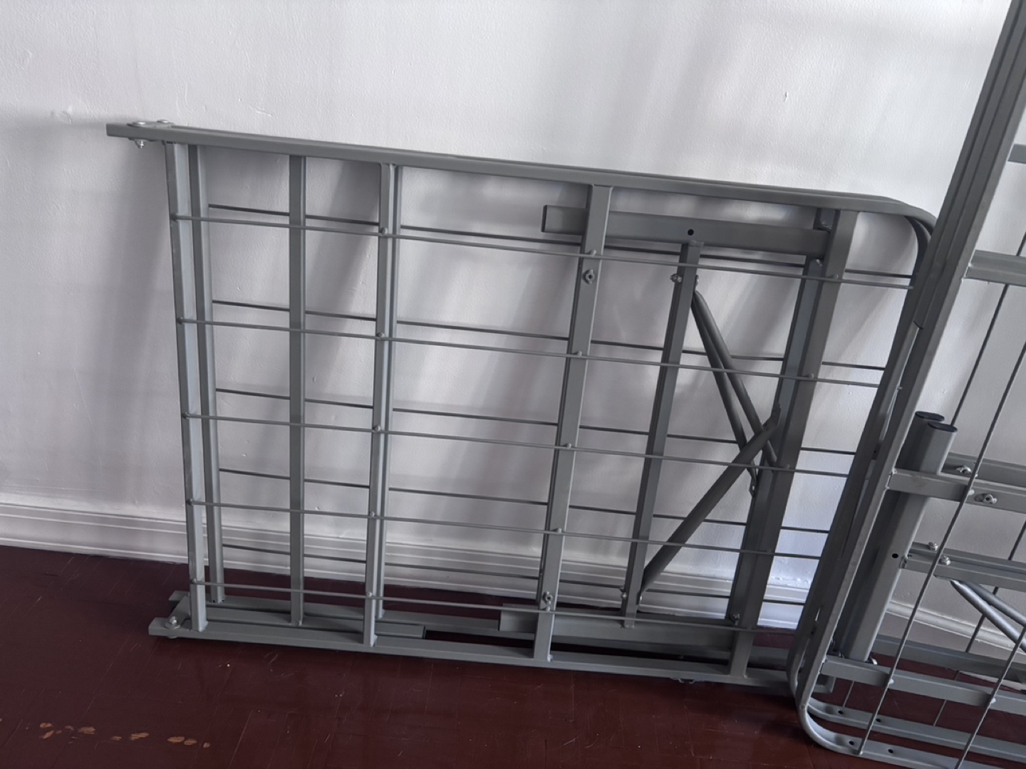 Full size Metal Bed Frame - photo 4