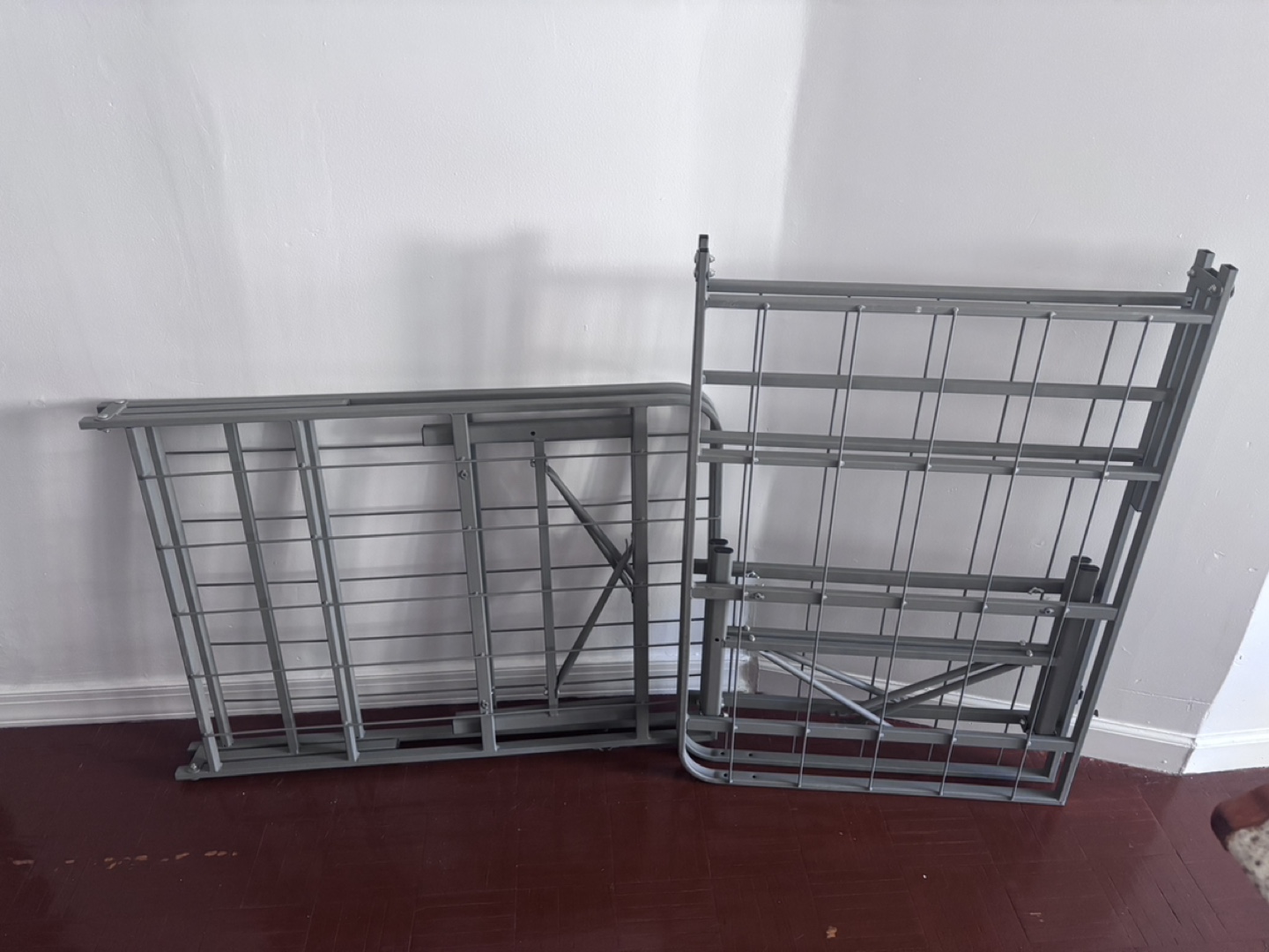 Full size Metal Bed Frame - photo 2