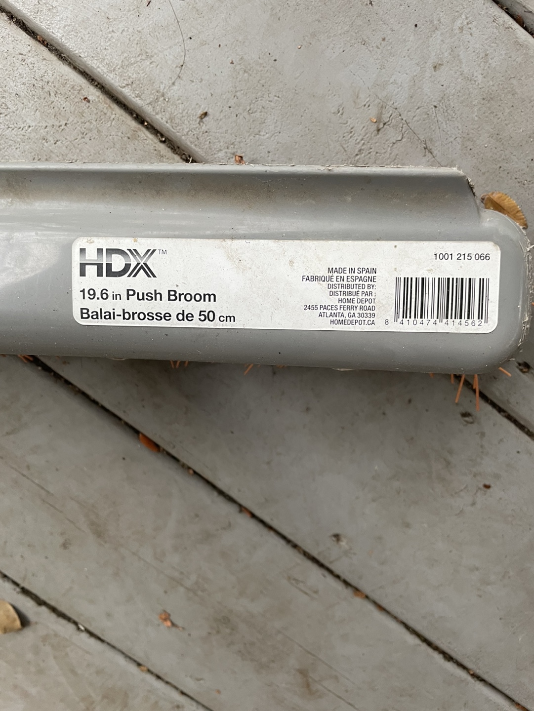 MOVING SALE: HDX 19.6” Push Shop Broom - photo 4