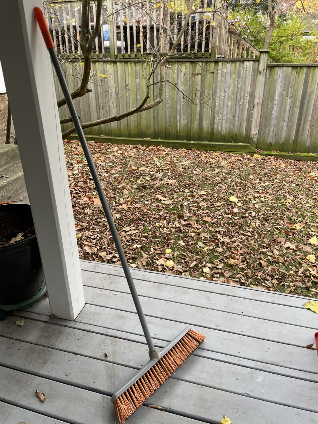MOVING SALE: HDX 19.6” Push Shop Broom - photo 2
