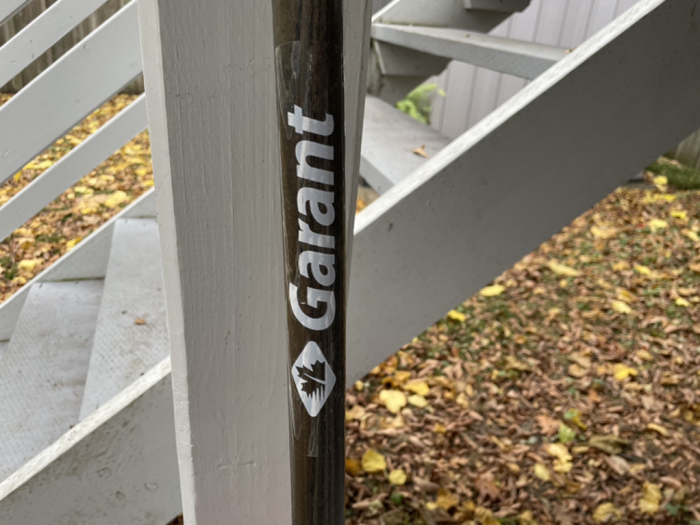 MOVING SALE: Garant Snow Shovel - photo 2