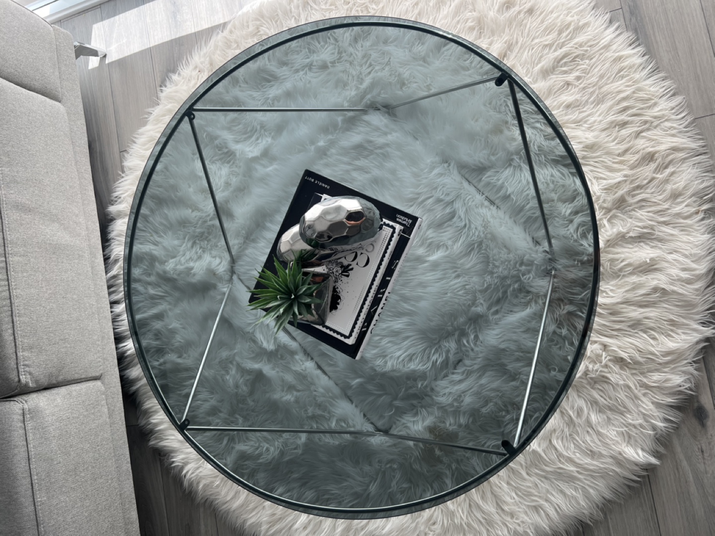 Round Glass Coffee Table - photo 3