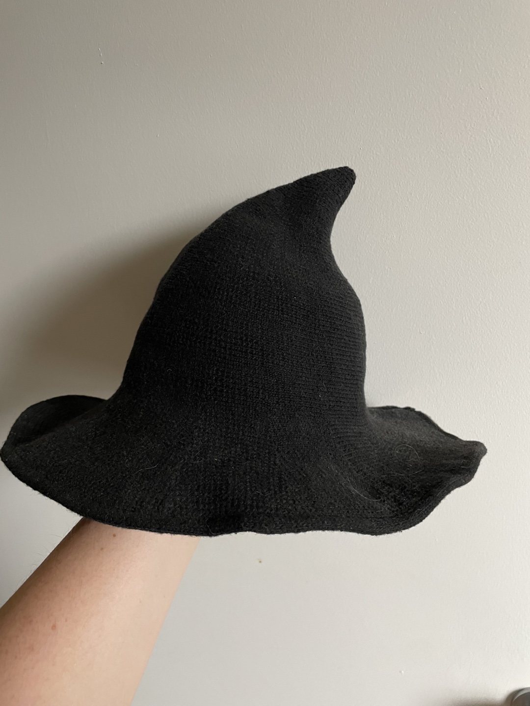 Black Witch Hat - photo 2