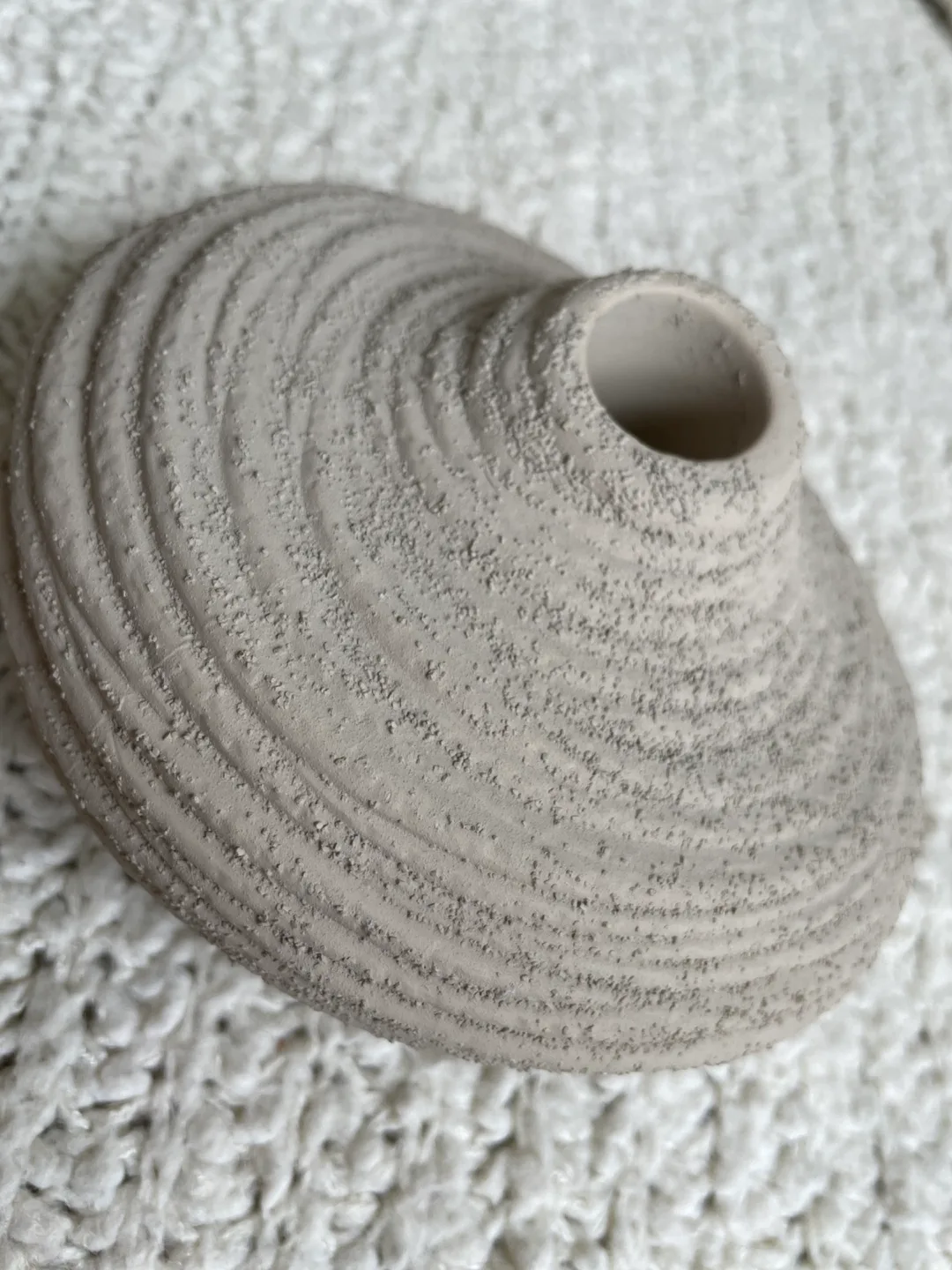 Small grey textured candle holder image indicator(4)