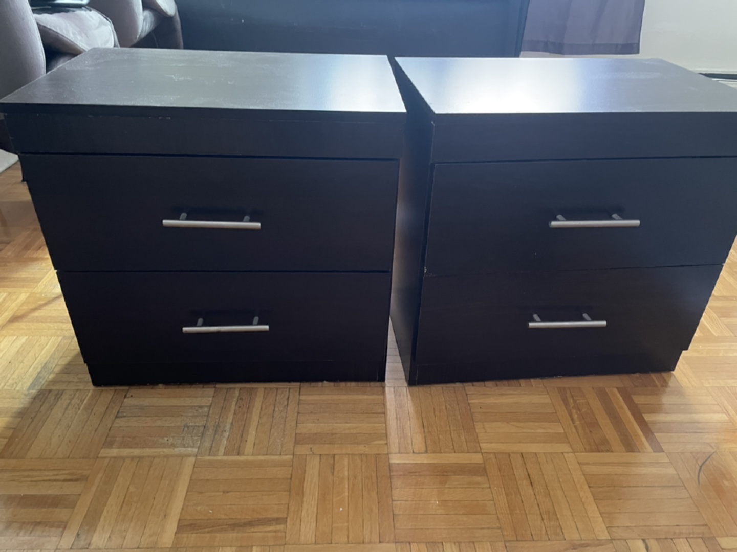 Nightstand with two drawers - photo 5