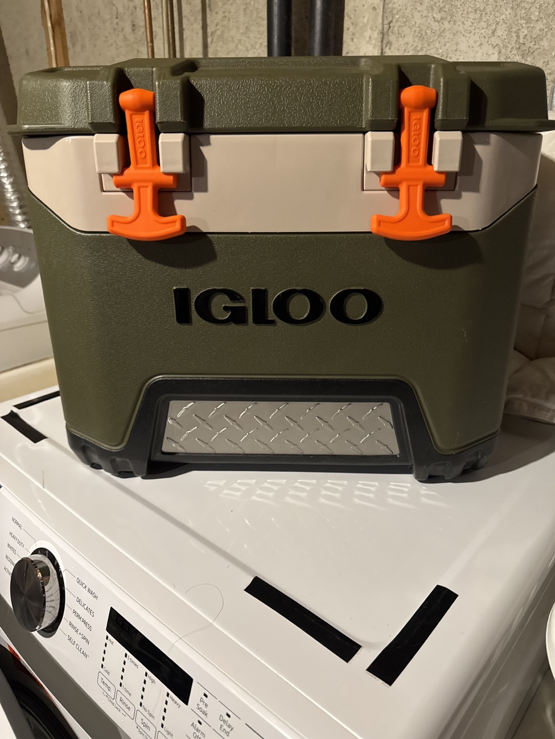 Igloo Cooler