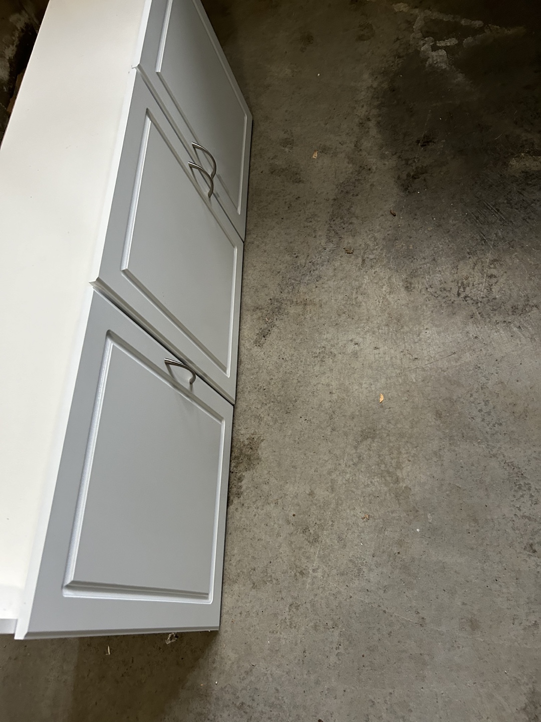 White Kitchen Cabinet