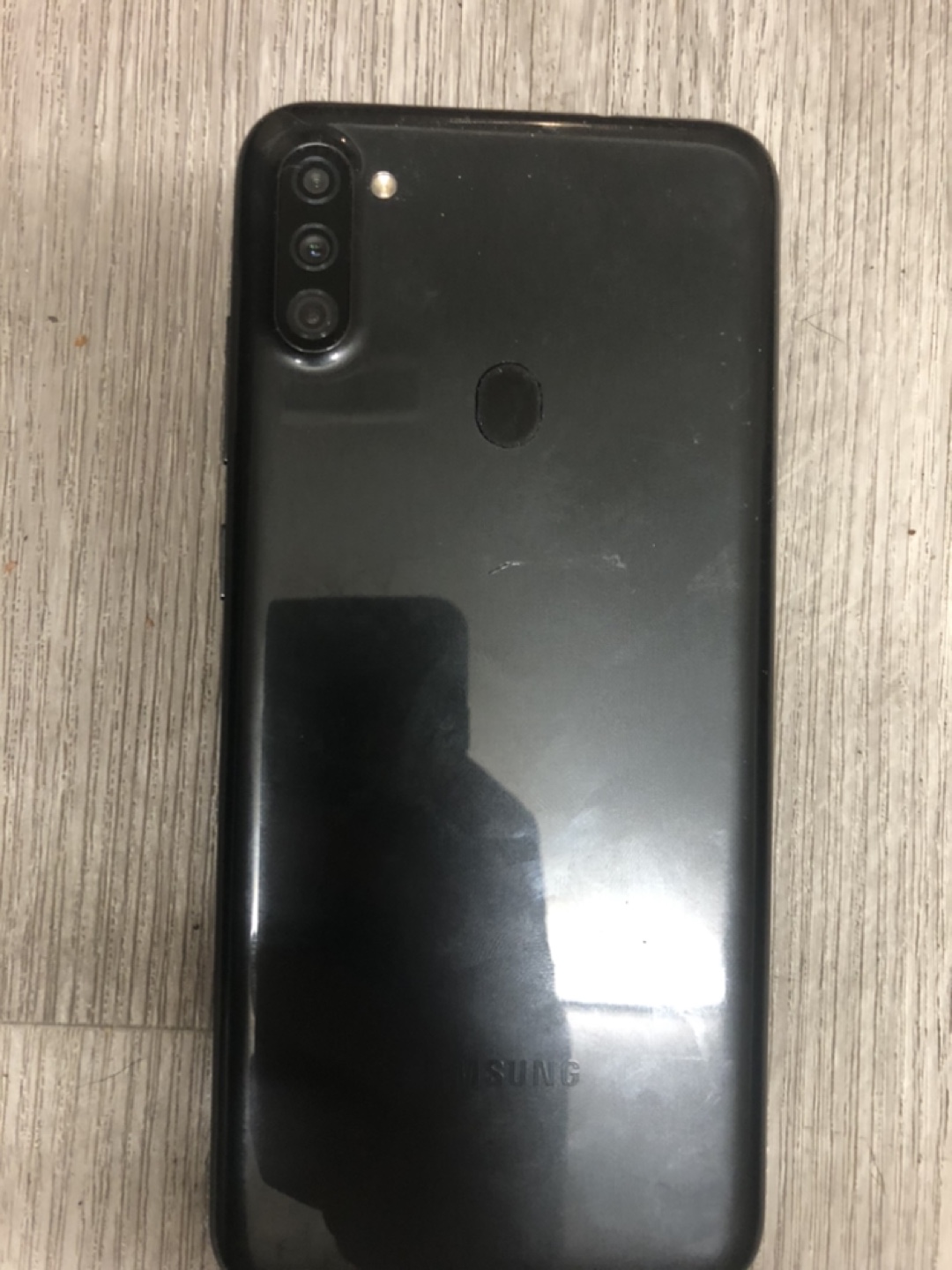 Samsung Galaxy A10e - photo 2