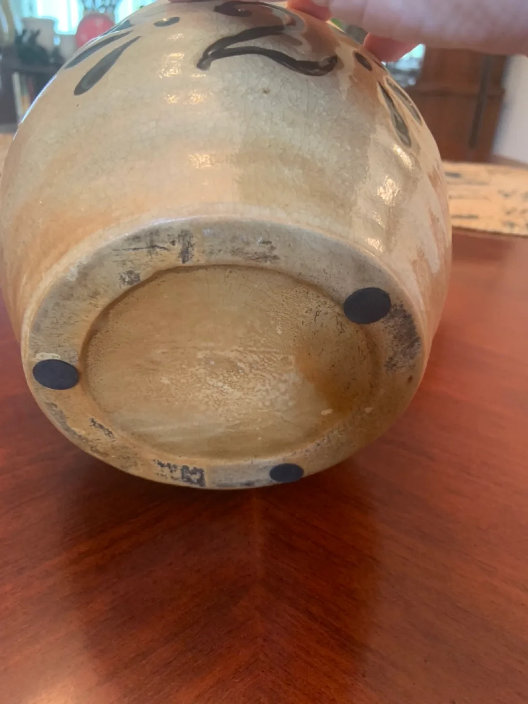 Vintage Pottery Crock with Handles image indicator(7)