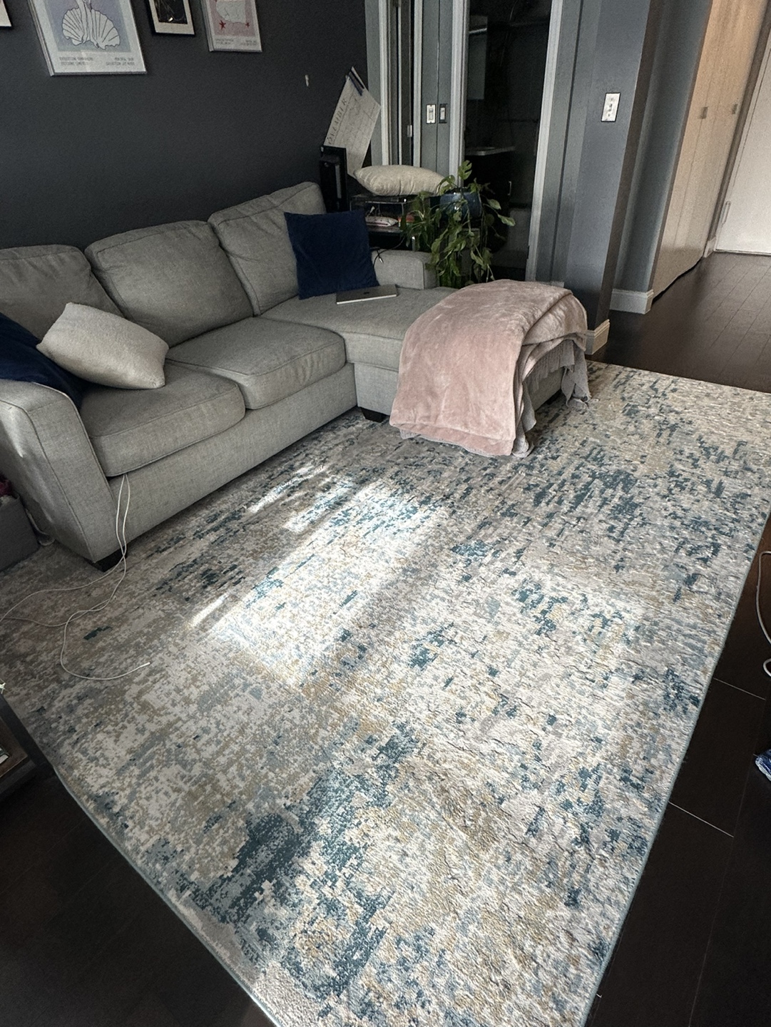 8' x 10' Abstract Area Rug
