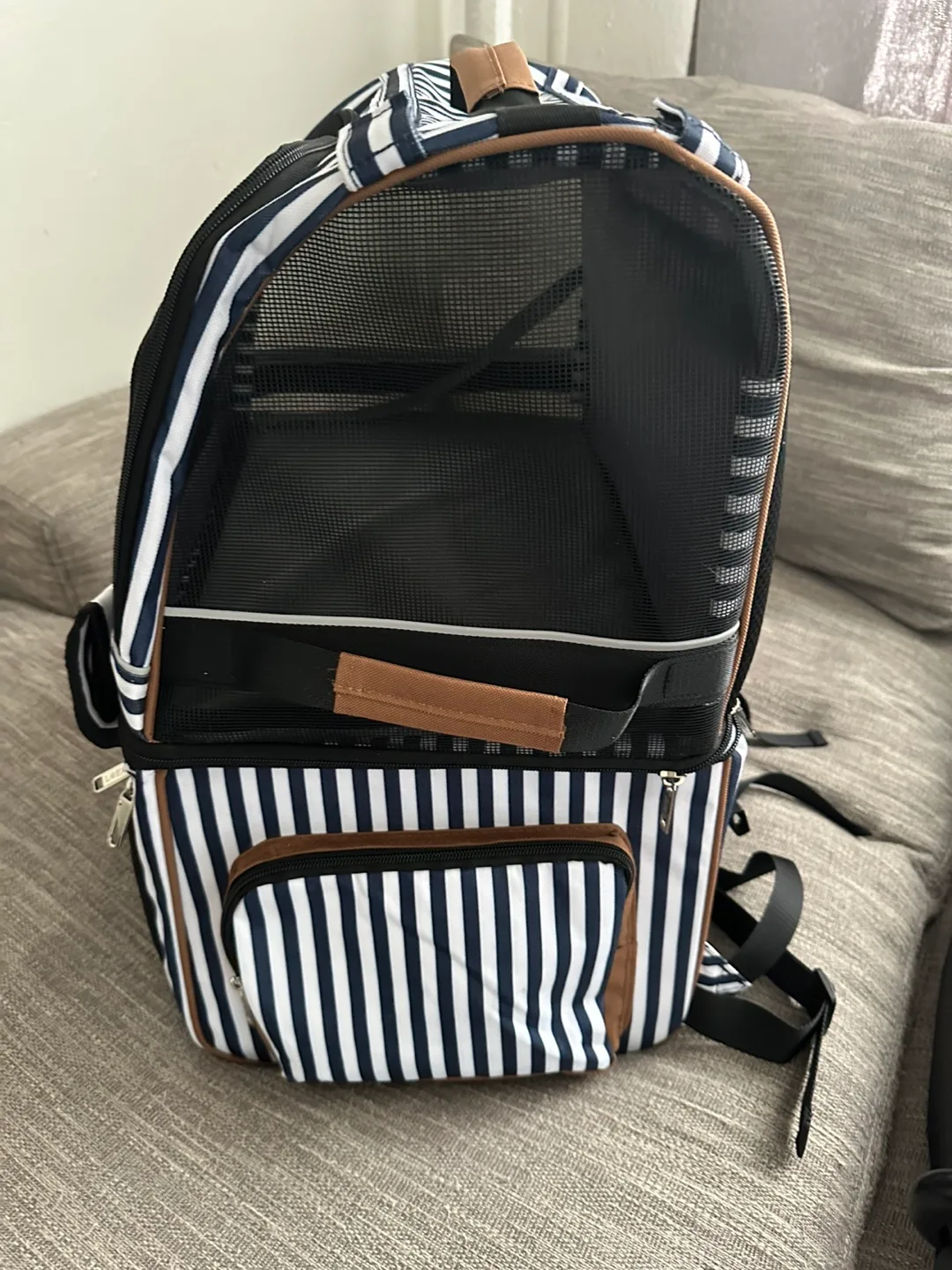 Pet Carrier Backpack image indicator(3)