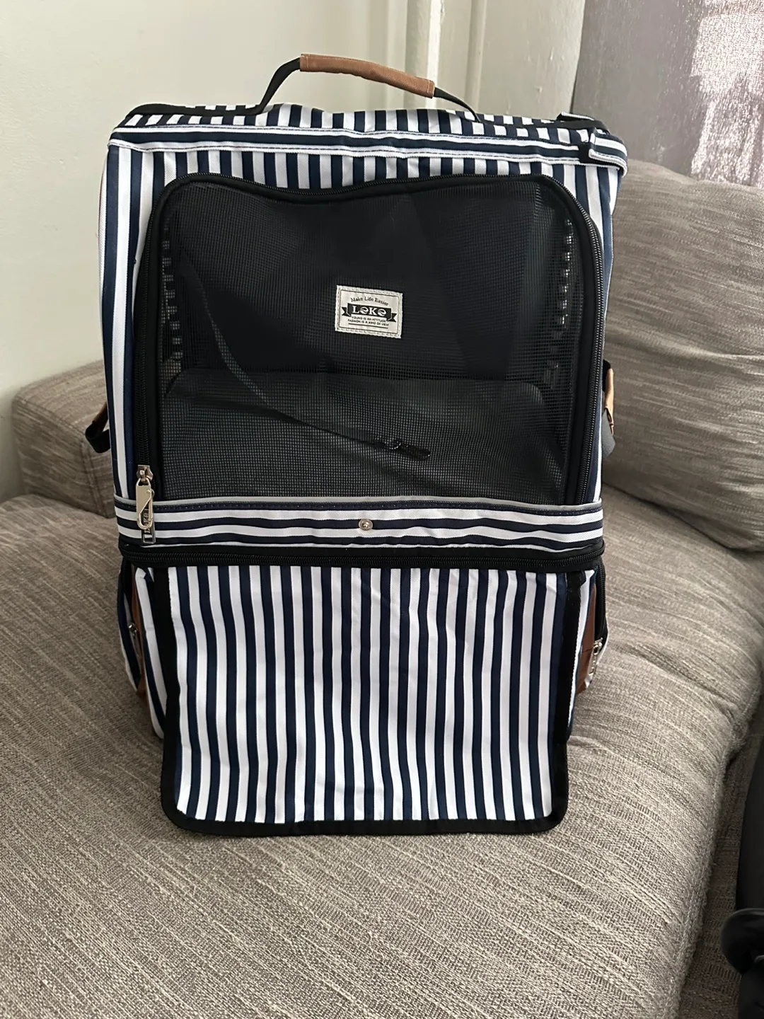 Pet Carrier Backpack image indicator(10)