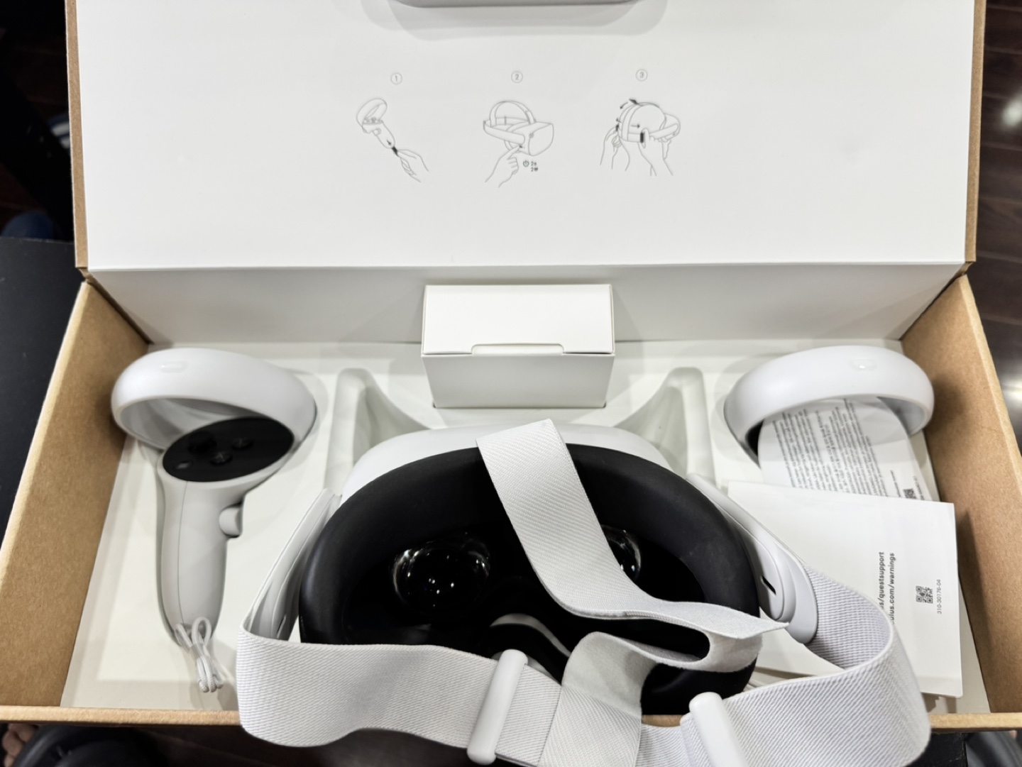 Oculus Quest 2 VR Headset - photo 4