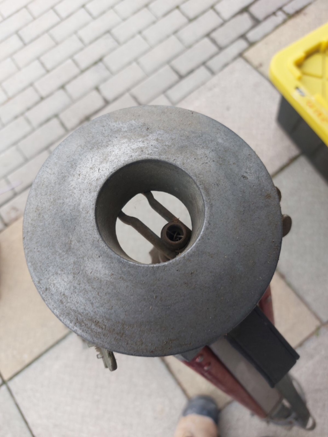 Vintage Tripod - photo 2