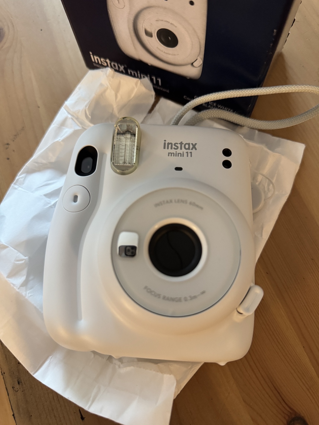 Fujifilm Instax Mini 11 Camera - Ice White