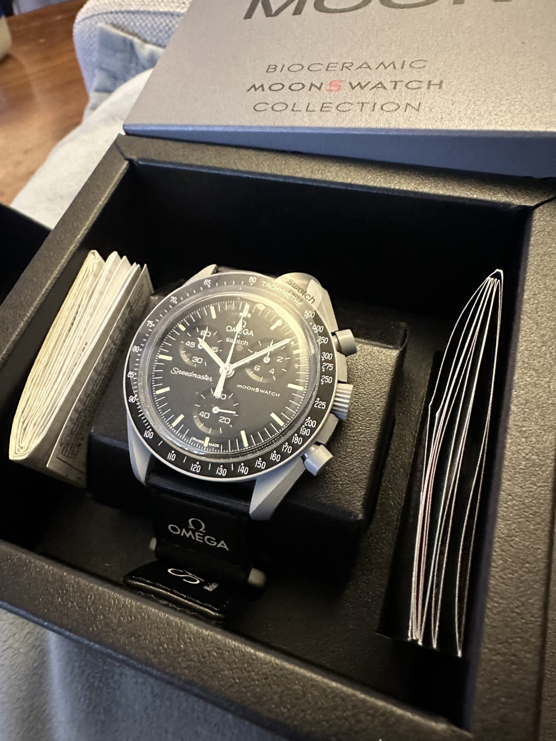 Omega x Swatch Mission to the Moon Bioceramic MoonSwatch - photo 2
