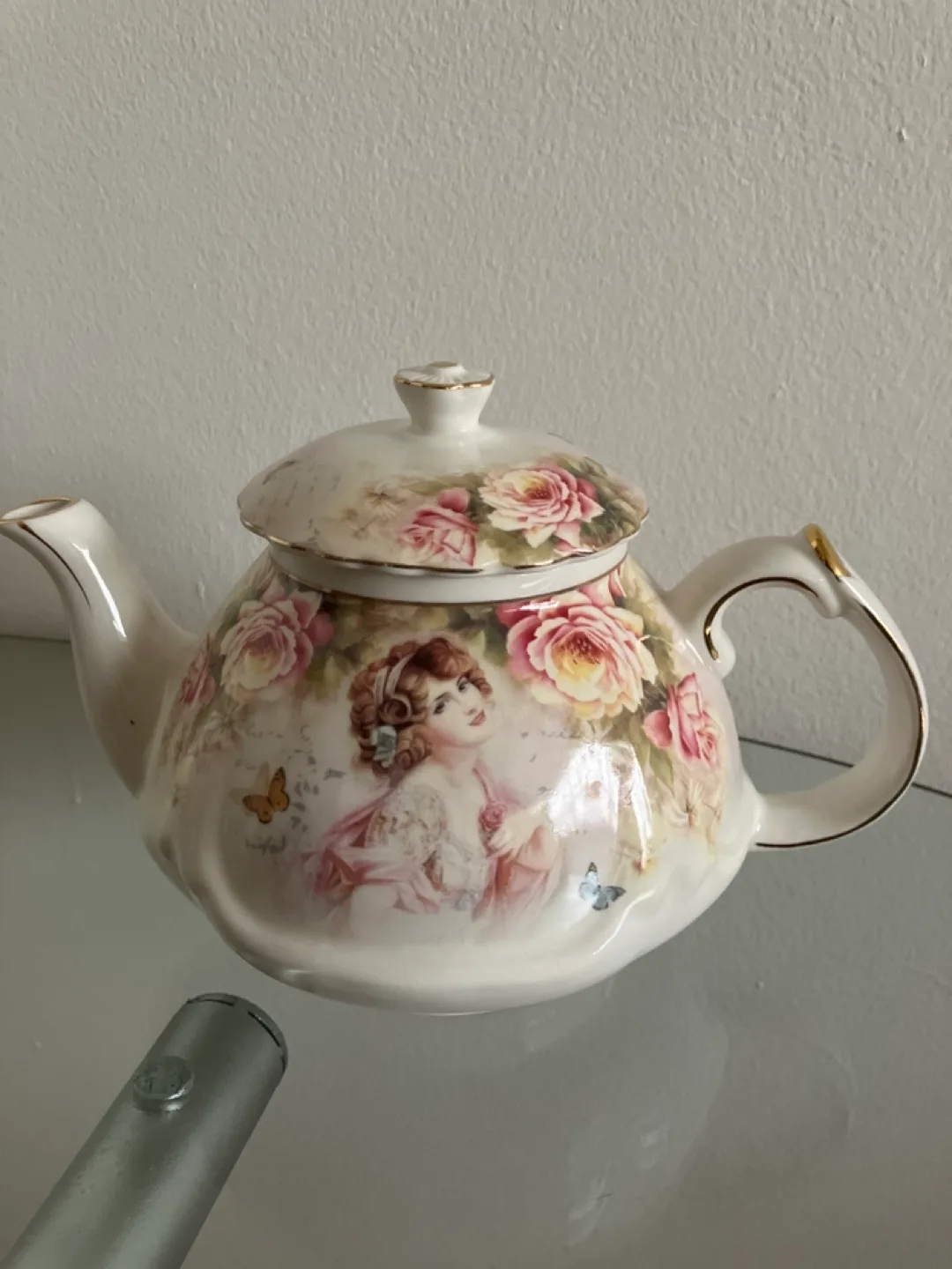 Vintage Style Teapot and Cup Set
