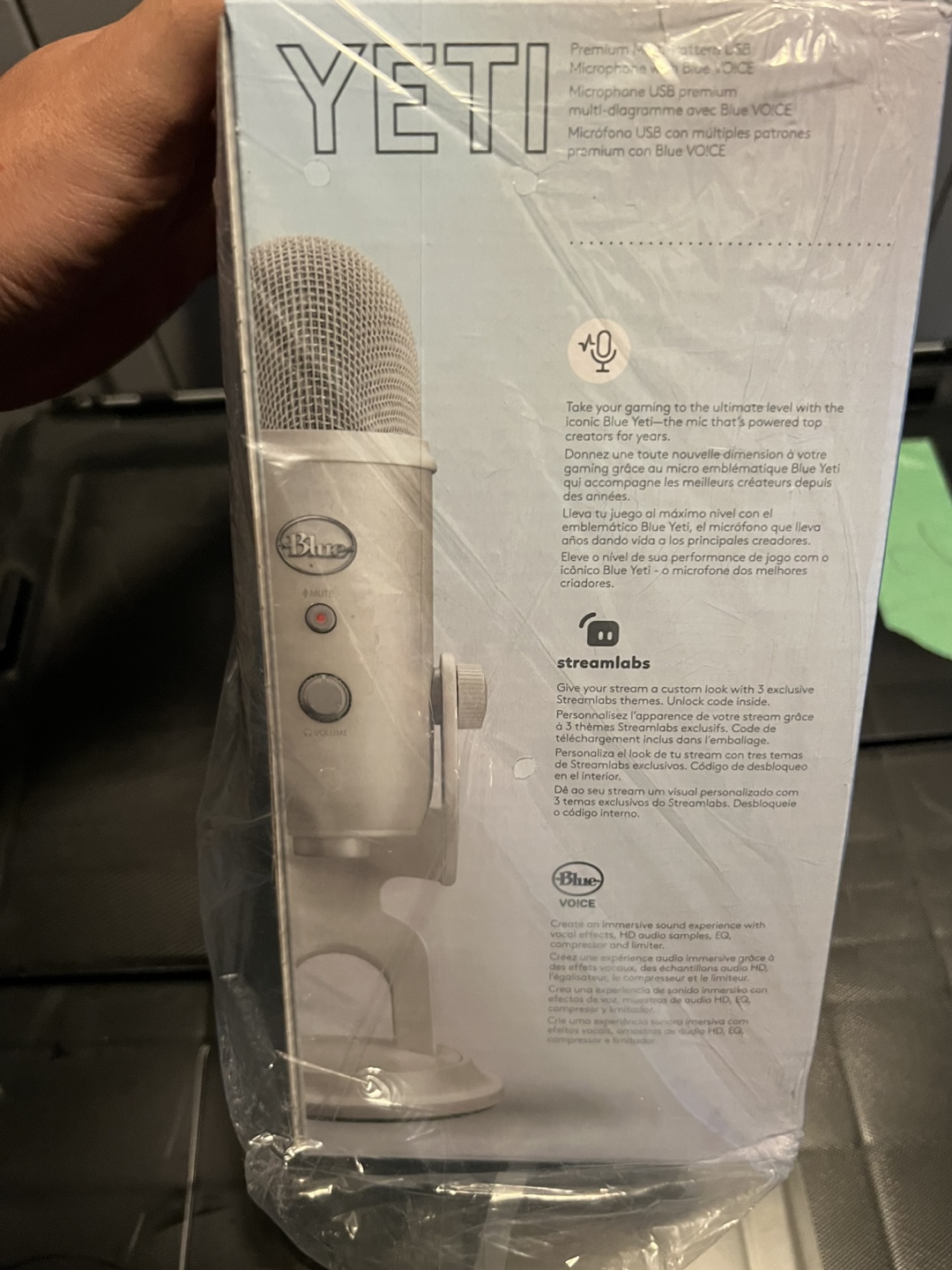 Blue Yeti USB Microphone - White