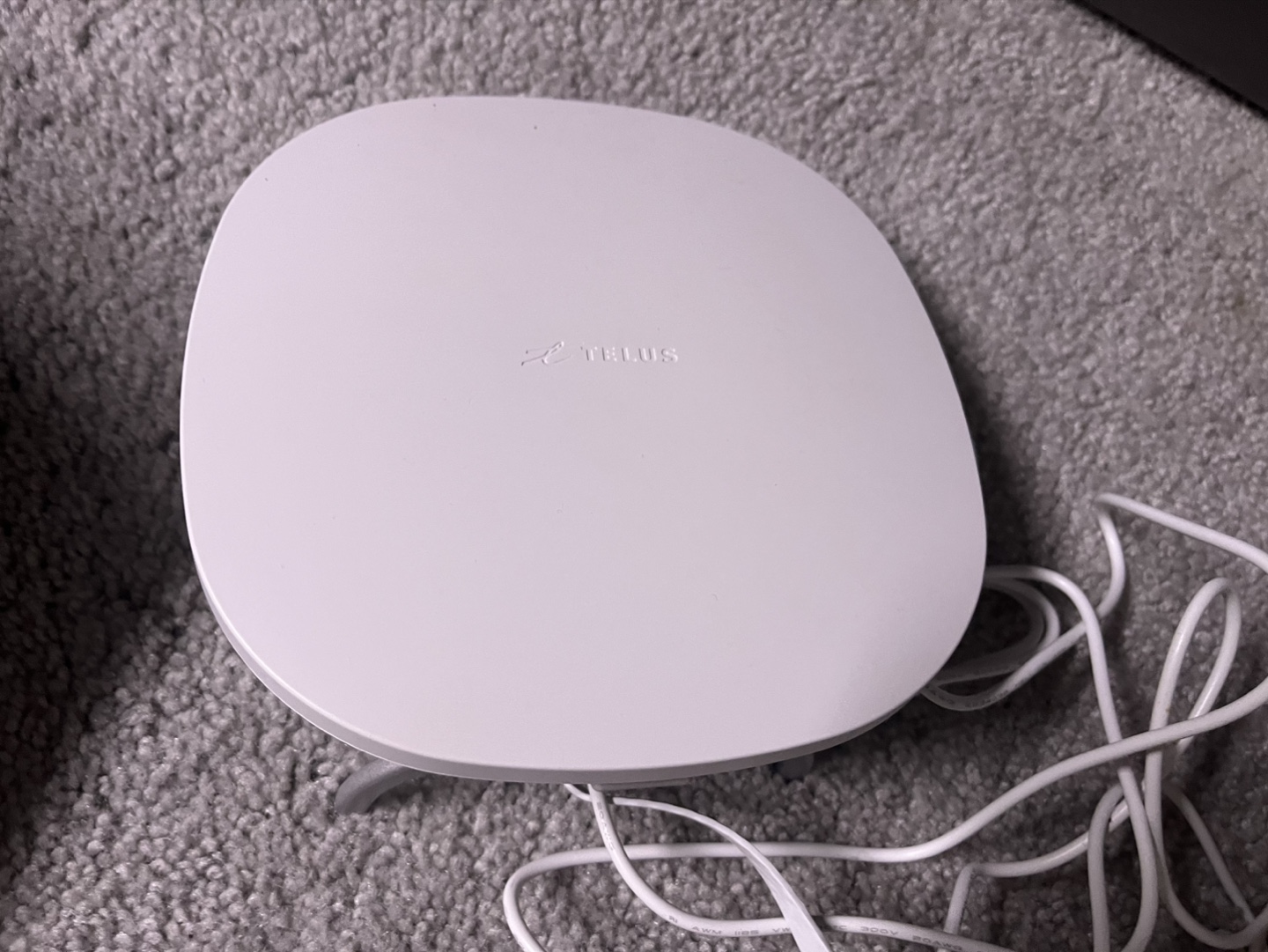 Telus Boost Wi-Fi Amplifiers - photo 3