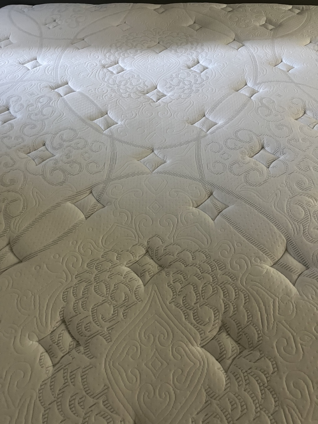 FREE Sleep Country Queen size mattress - photo 2