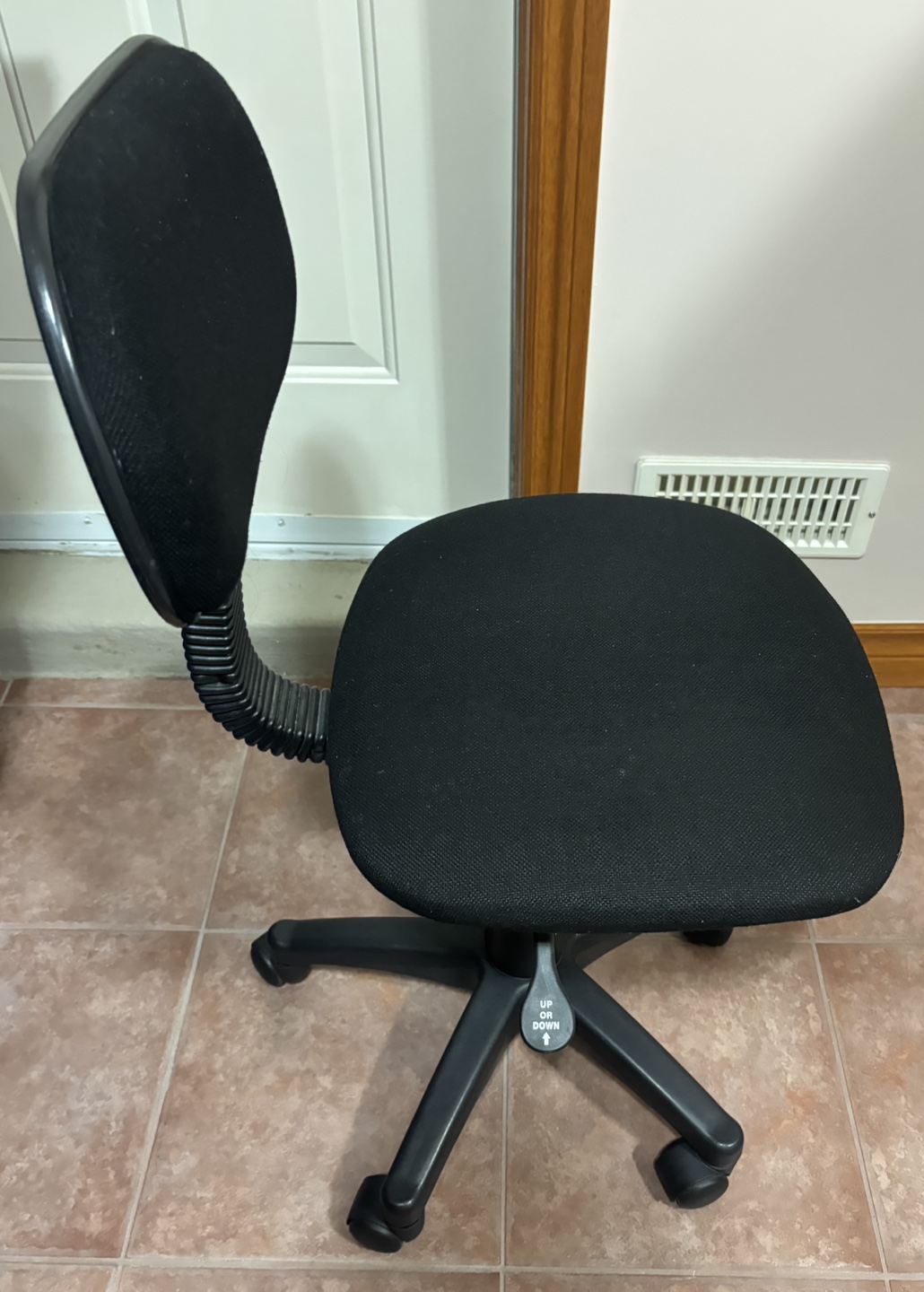Black swivel chair - photo 2