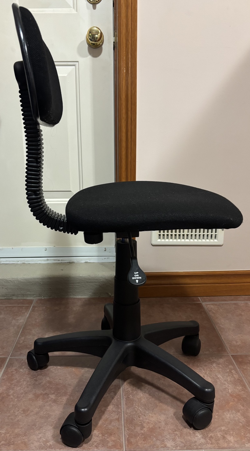 Black swivel chair - photo 3