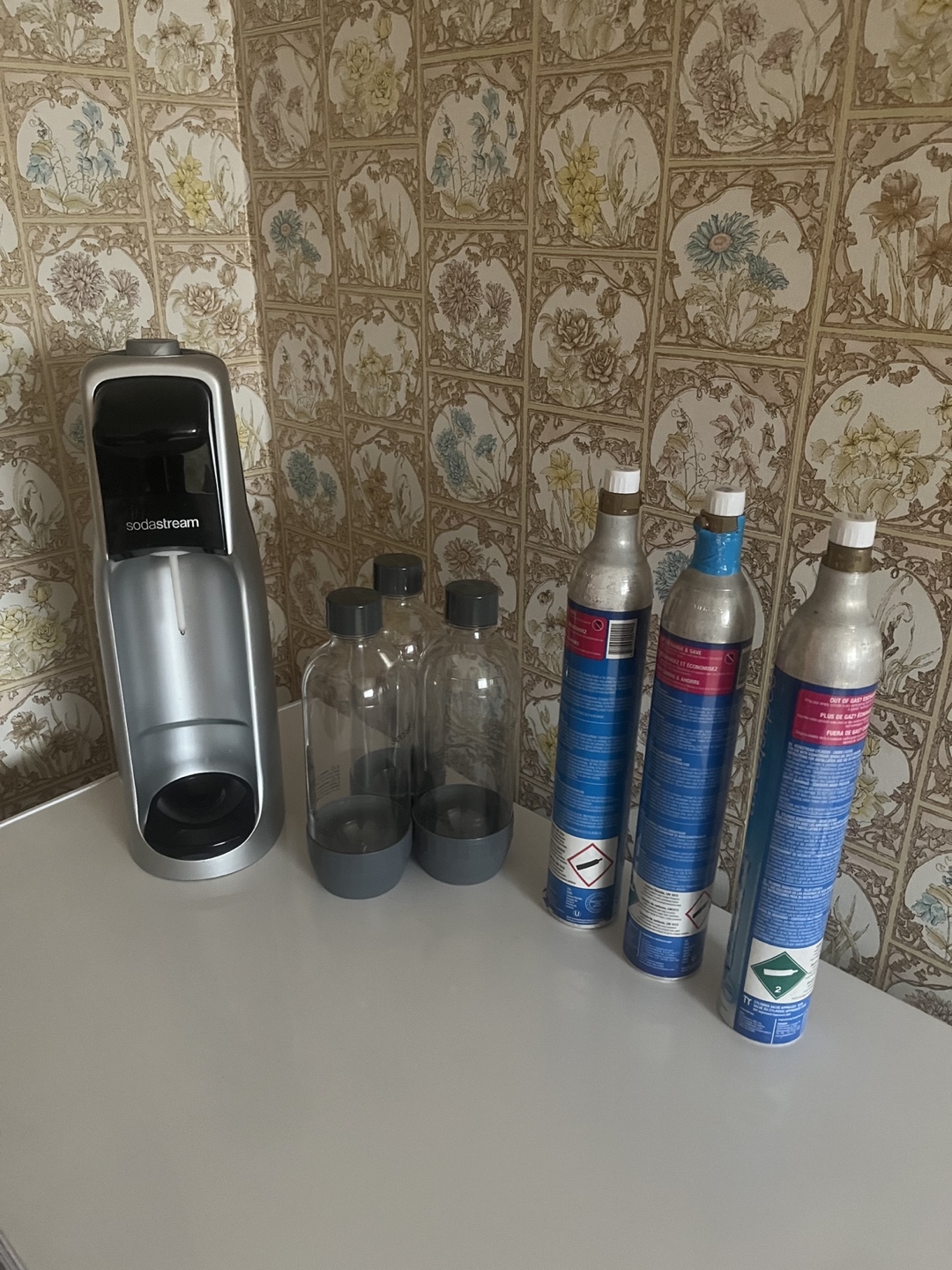 SodaStream Sparkling Water Maker and CO2 Canisters