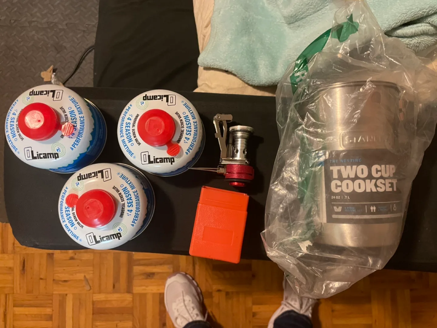 3x  Fuel Canisters and Camping Stove Kit thumbnail