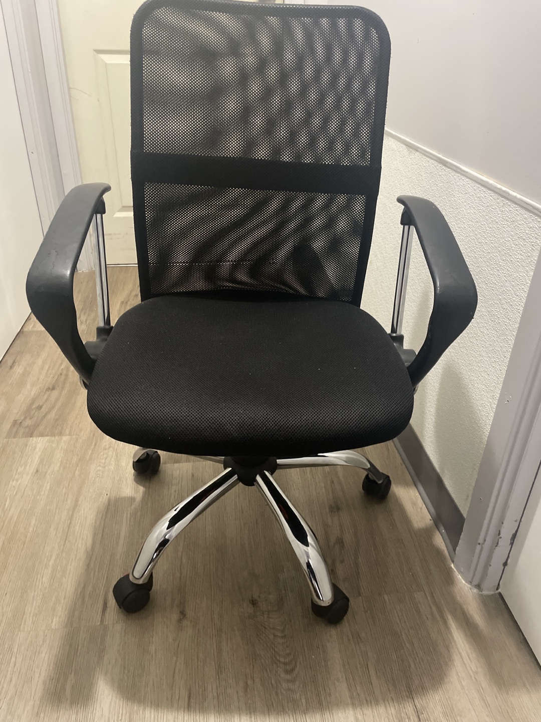 Black Mesh Office Chair