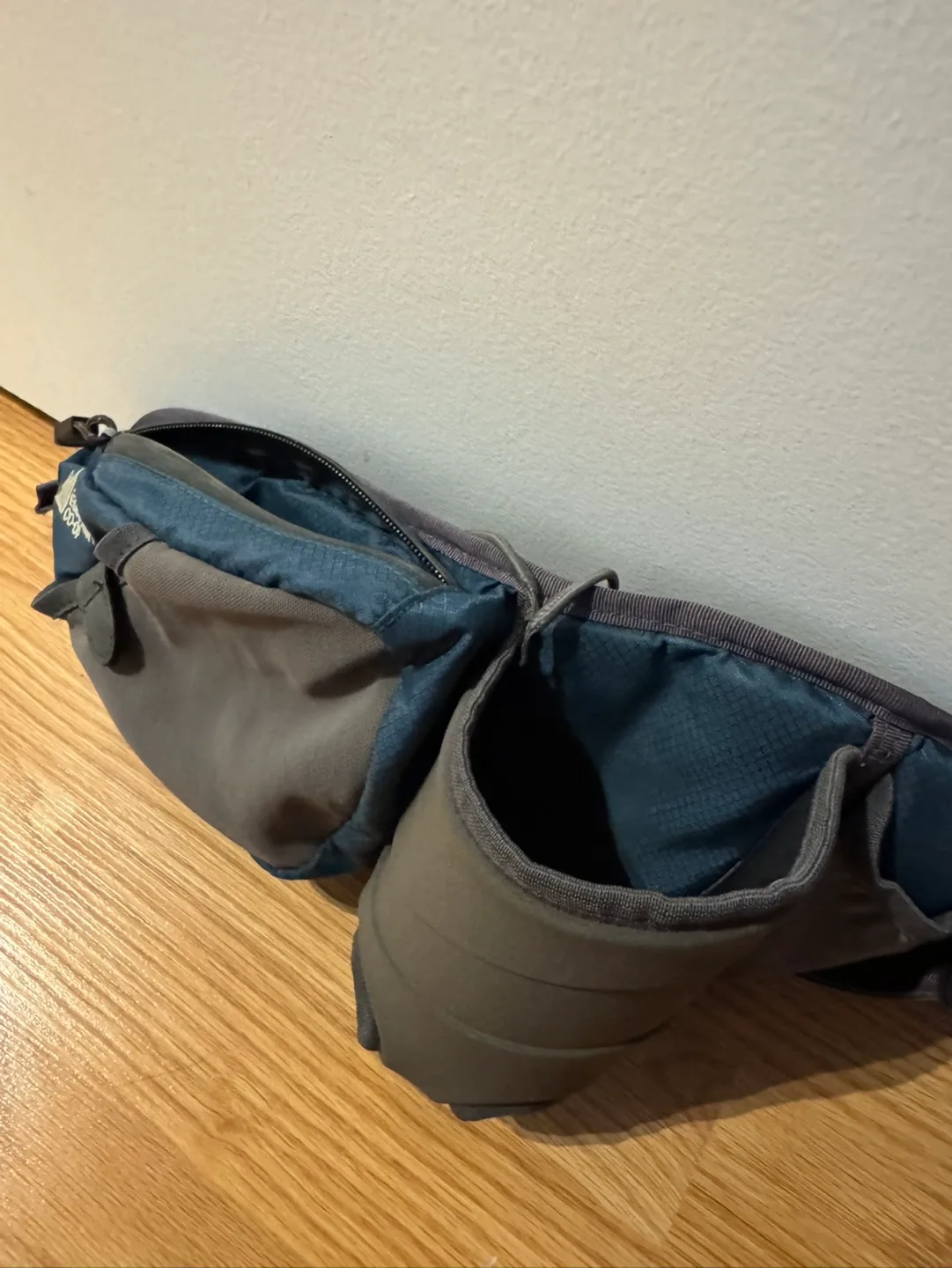 Mountain Equipment Co-op Fanny Pack image indicator(3)